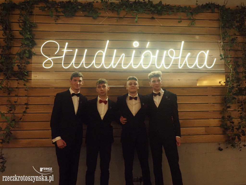 Studniówka w Kołłątaju cz. 2