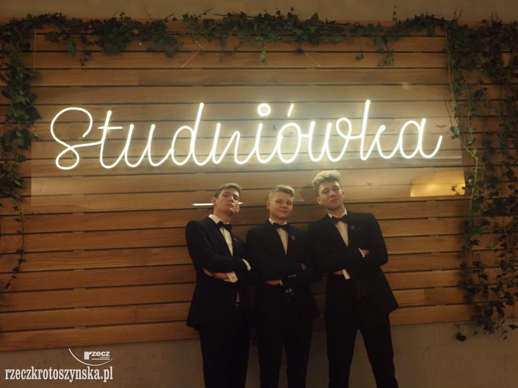 Studniówka w Kołłątaju cz. 2