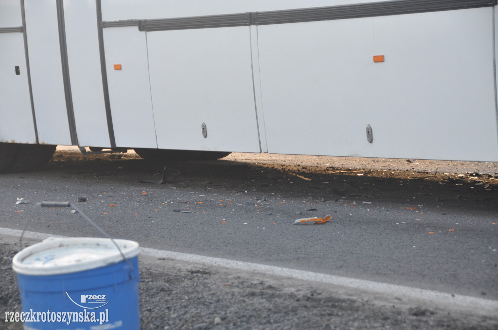 Tragiczny wypadek autobusu z osobówką
