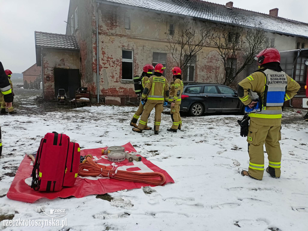 Pożar w mieszkaniu w Dusznej Górce. 16-latka była reanimowana