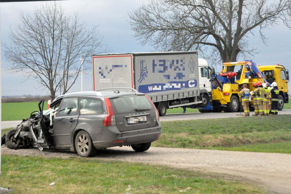 Groźny wypadek na drodze krajowej na granicy Krotoszyna