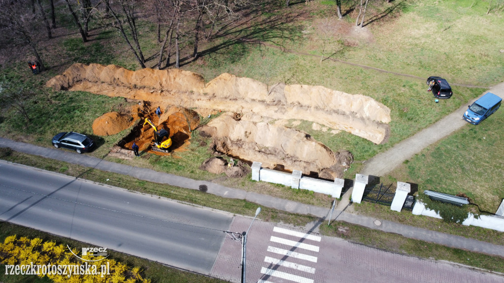 Przekopują cmentarz ewangelicki w poszukiwaniu grobu żołnierzy