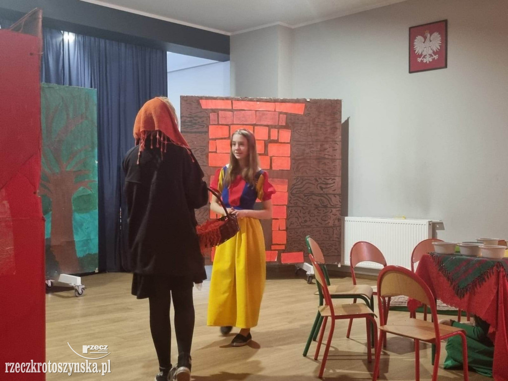 Wyjątkowy spektakl w społecznej podstawówce