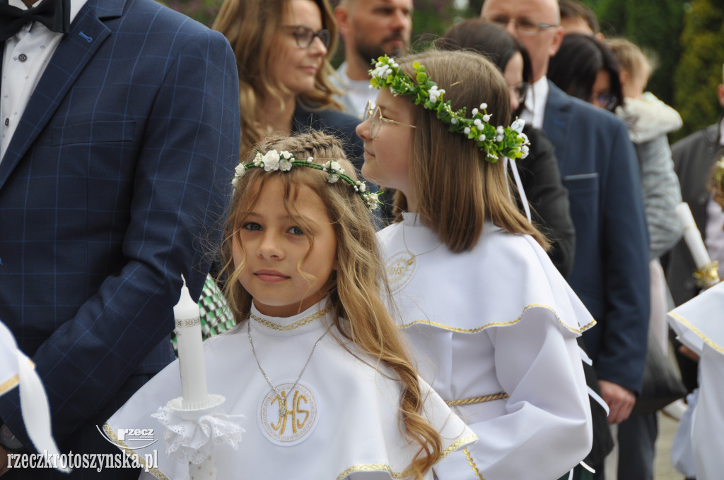 Dzieci z fary przystąpiły do I Komunii Św.