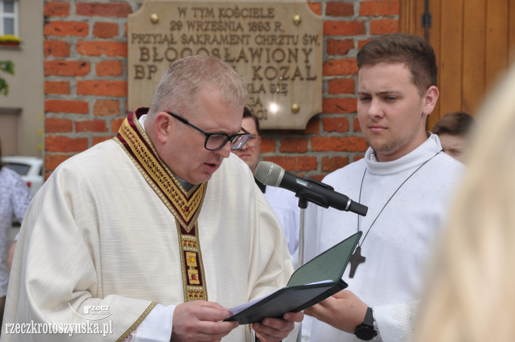 Dzieci z fary przystąpiły do I Komunii Św.