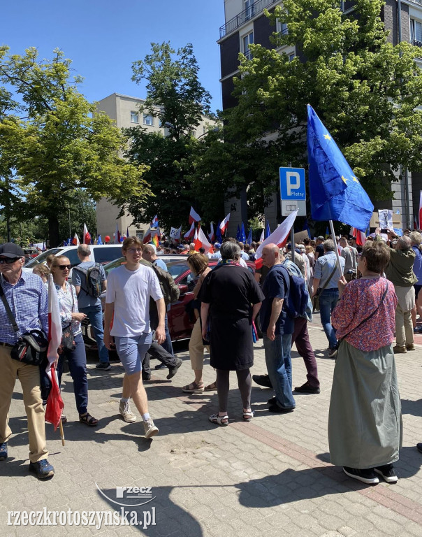 Nasi na wielkim marszu w Warszawie