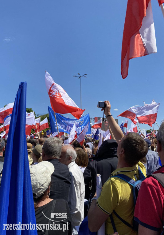 Nasi na wielkim marszu w Warszawie