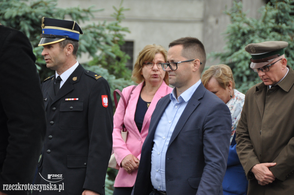Szkole Podstawowej w Roszkach nadano imię