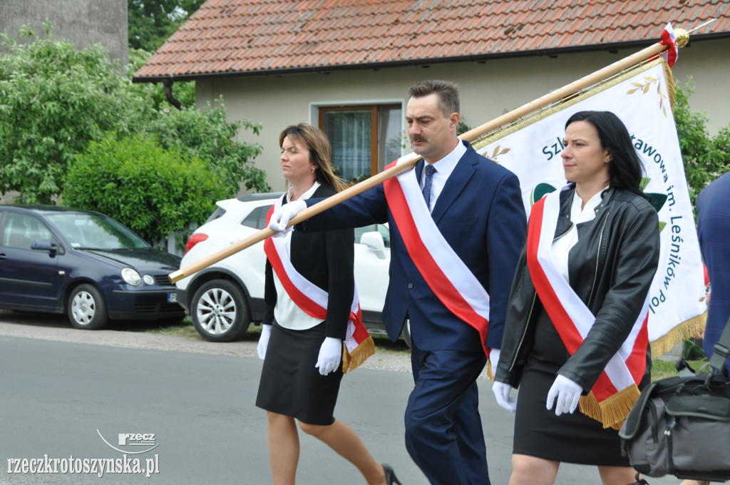 Szkole Podstawowej w Roszkach nadano imię