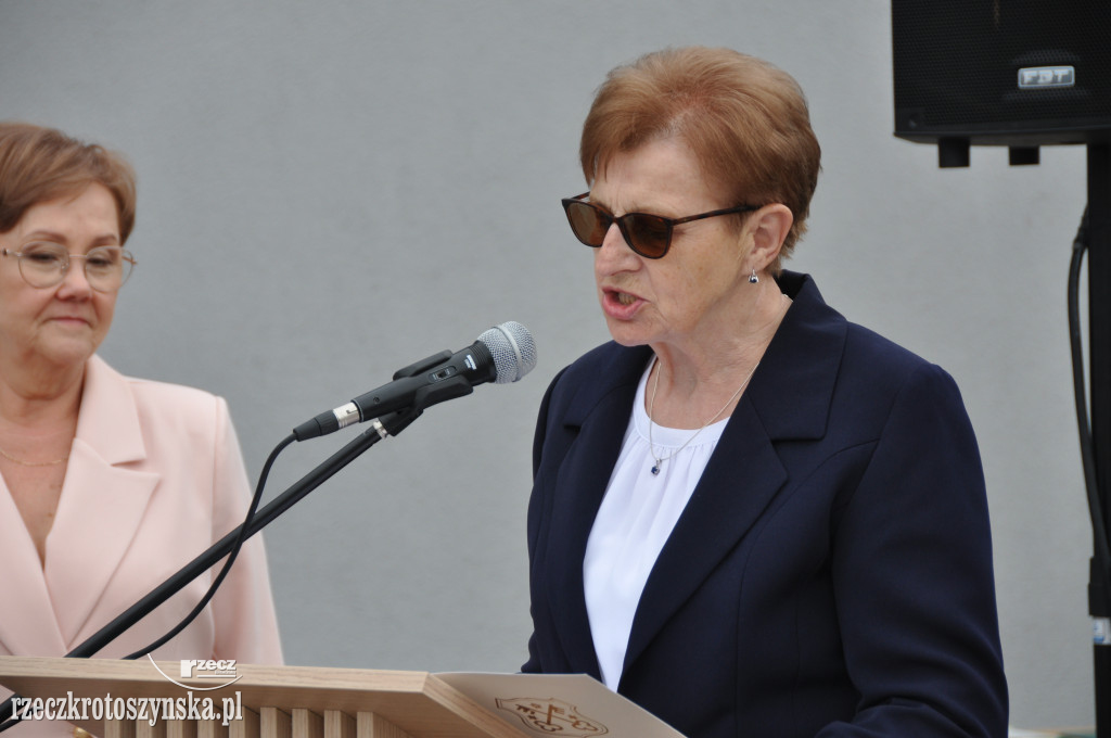 Szkole Podstawowej w Roszkach nadano imię