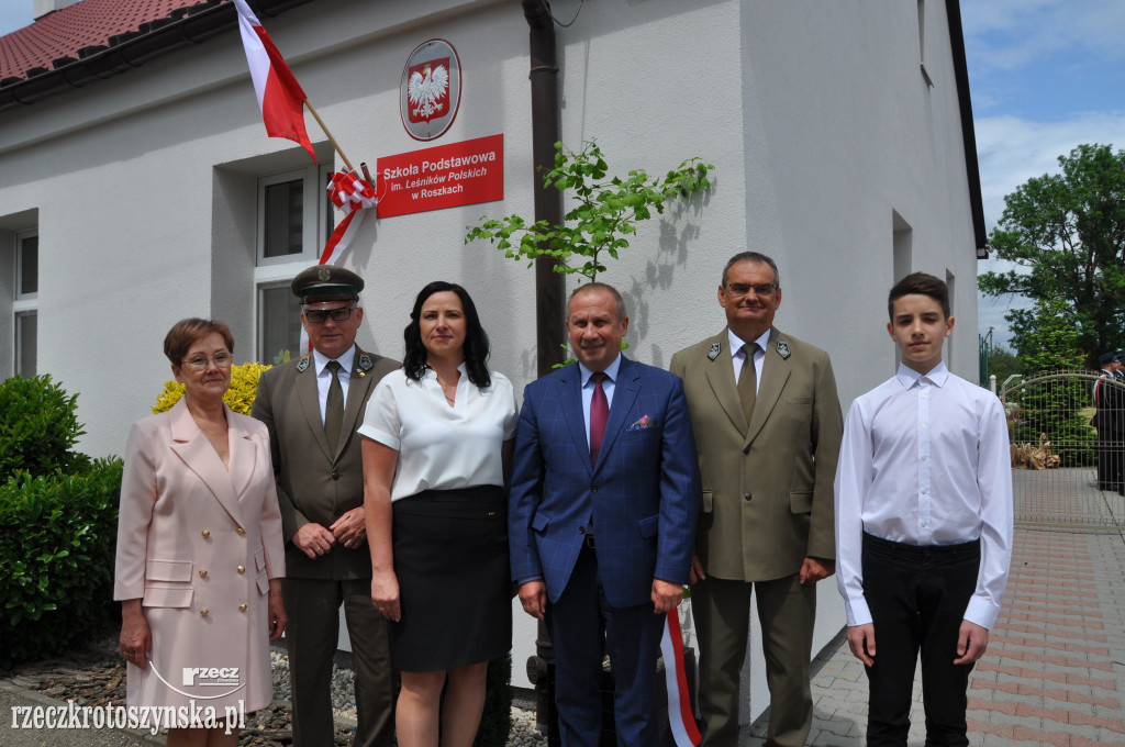 Szkole Podstawowej w Roszkach nadano imię