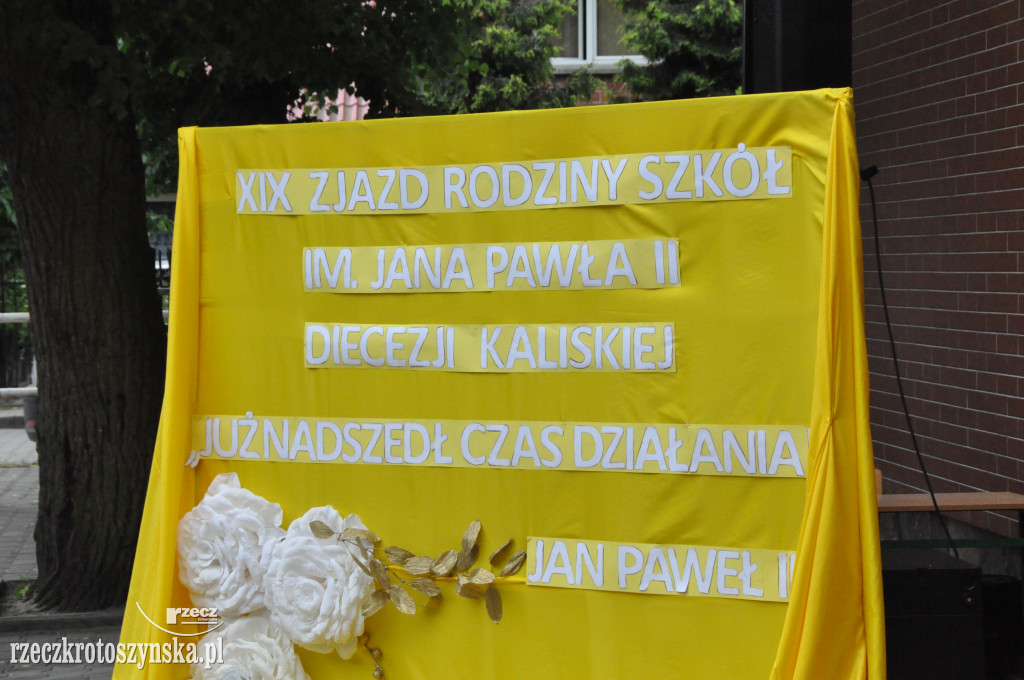 20 szkół na zjeździe placówek imieniem Papieża Polaka