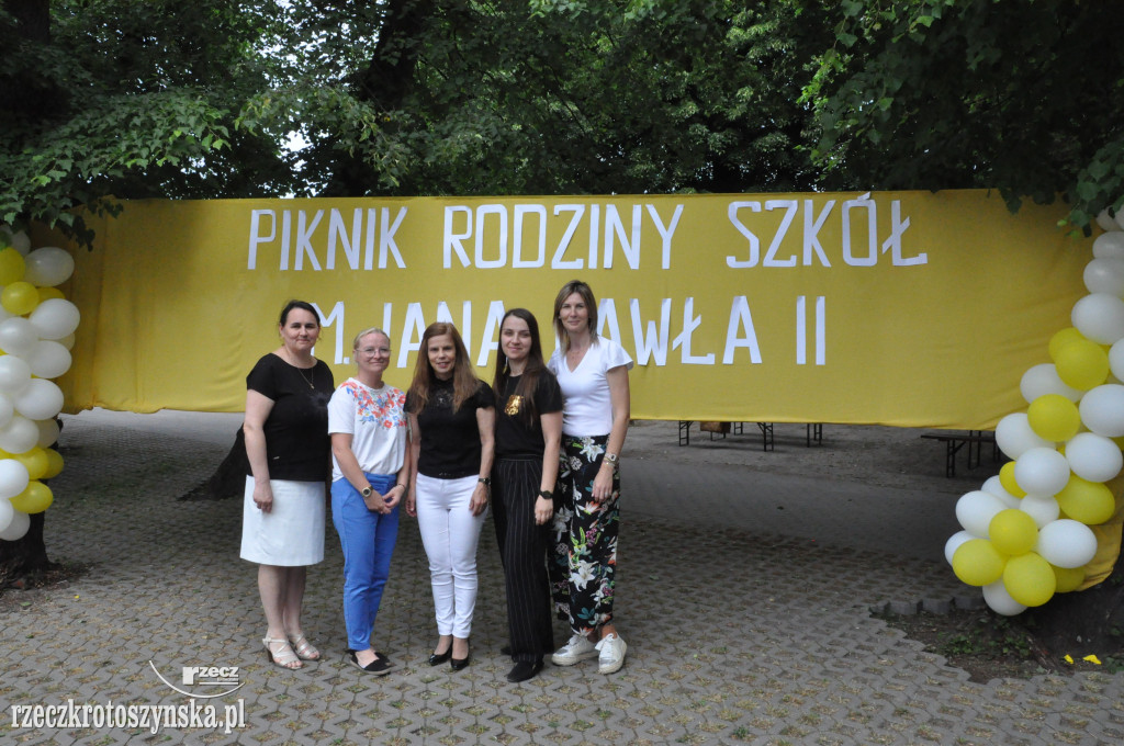 20 szkół na zjeździe placówek imieniem Papieża Polaka