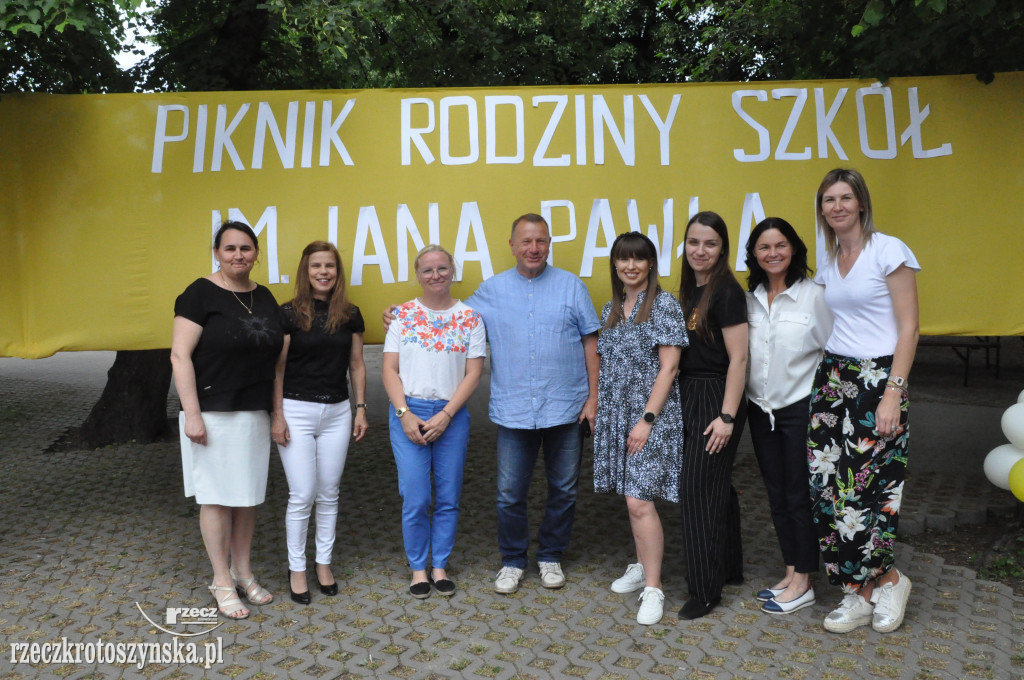20 szkół na zjeździe placówek imieniem Papieża Polaka
