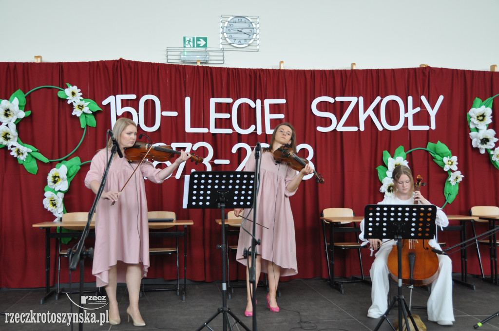 Kobierska szkoła świętowała 150-lecie istnienia