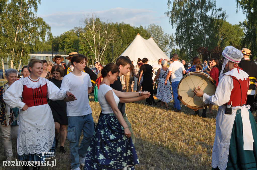 Świętojańska noc na ludowo