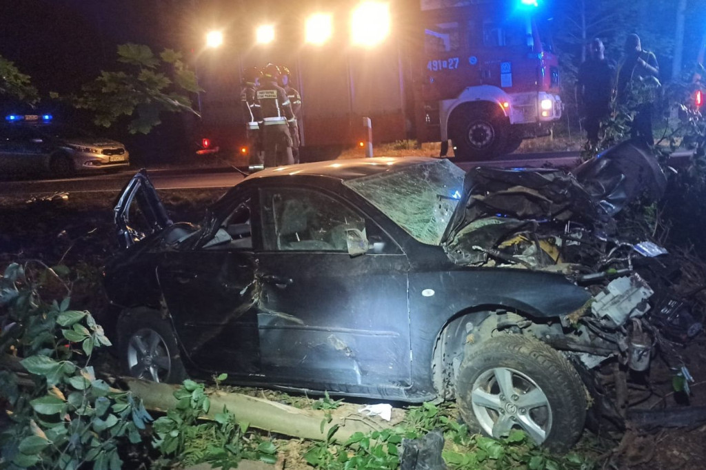 Nocny wypadek na trasie Krotoszyn - Sulmierzyce. Cudem przeżyli