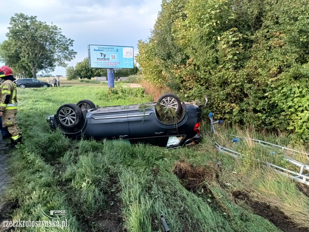 Mężczyzna zasnął za kierownicą auta