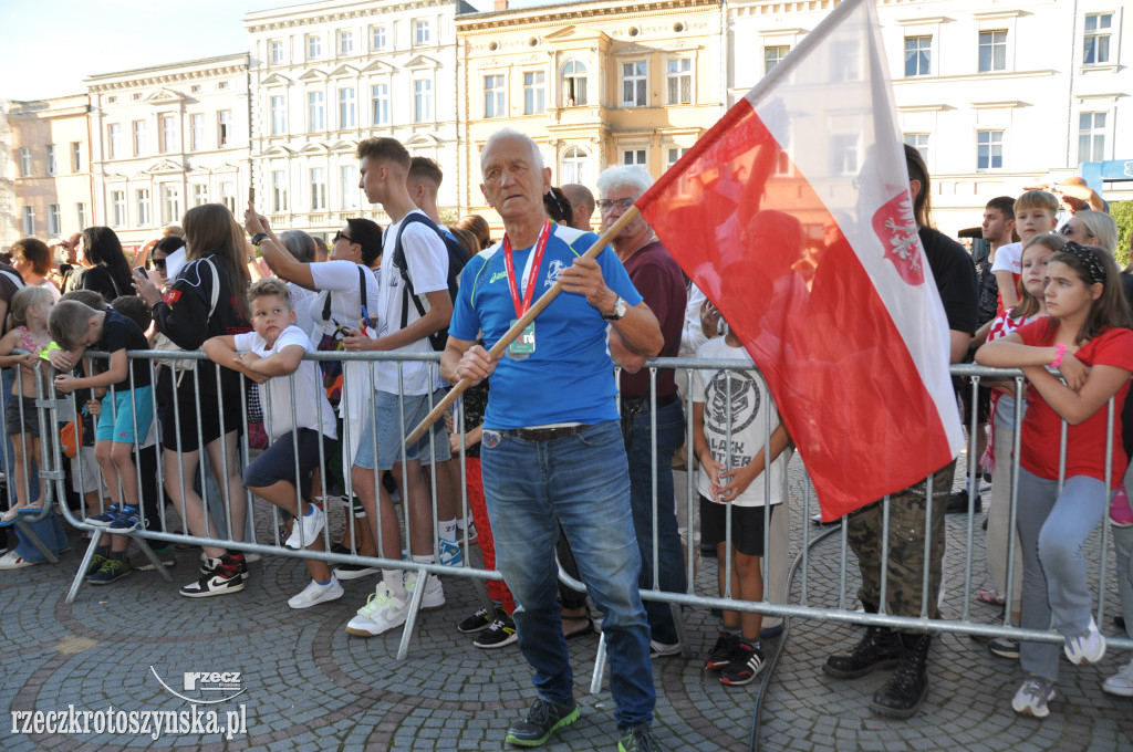 Świętowanie z Łukaszem Kaczmarkiem na Rynku