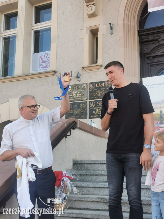 Świętowanie z Łukaszem Kaczmarkiem na Rynku