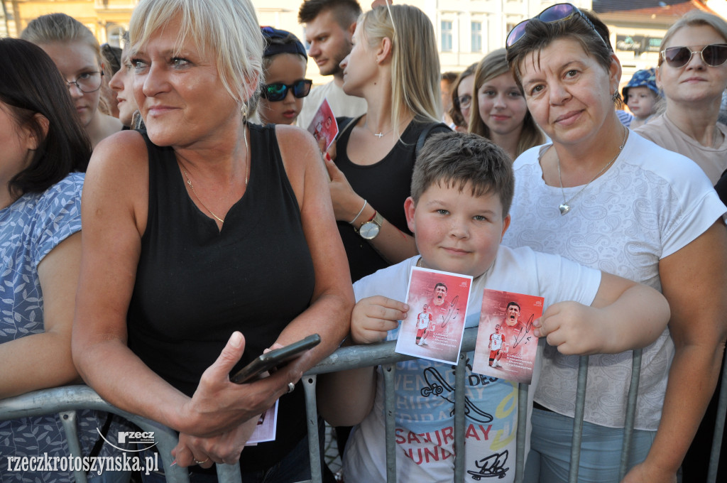 Świętowanie z Łukaszem Kaczmarkiem na Rynku