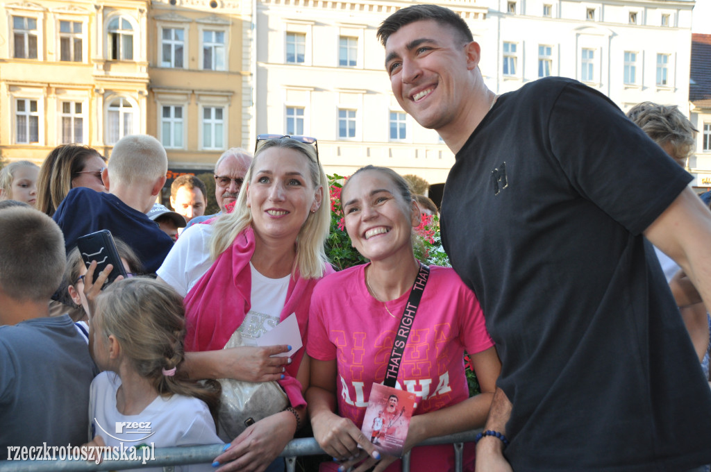 Świętowanie z Łukaszem Kaczmarkiem na Rynku