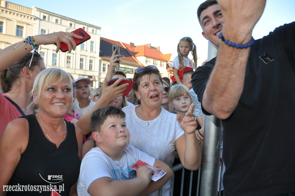 Świętowanie z Łukaszem Kaczmarkiem na Rynku