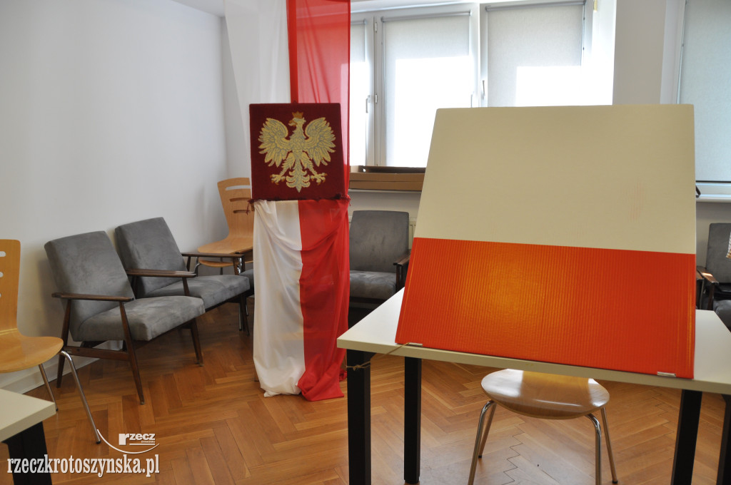 Wybory 2023. Jaka frekwencja o godz. 12.00?