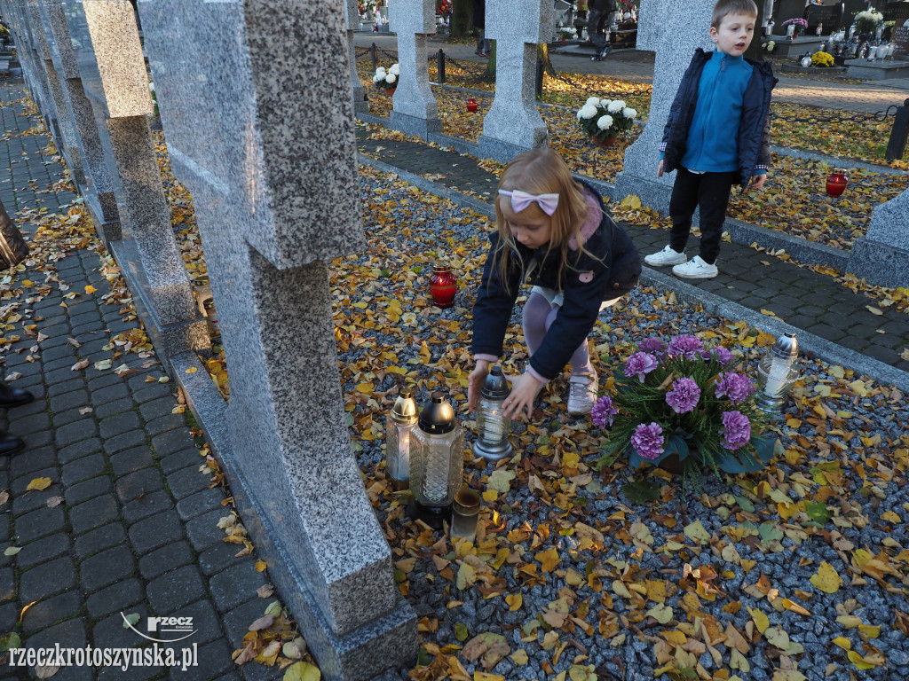 Uroczystość Wszystkich świętych na krotoszyńskim cmentarzu