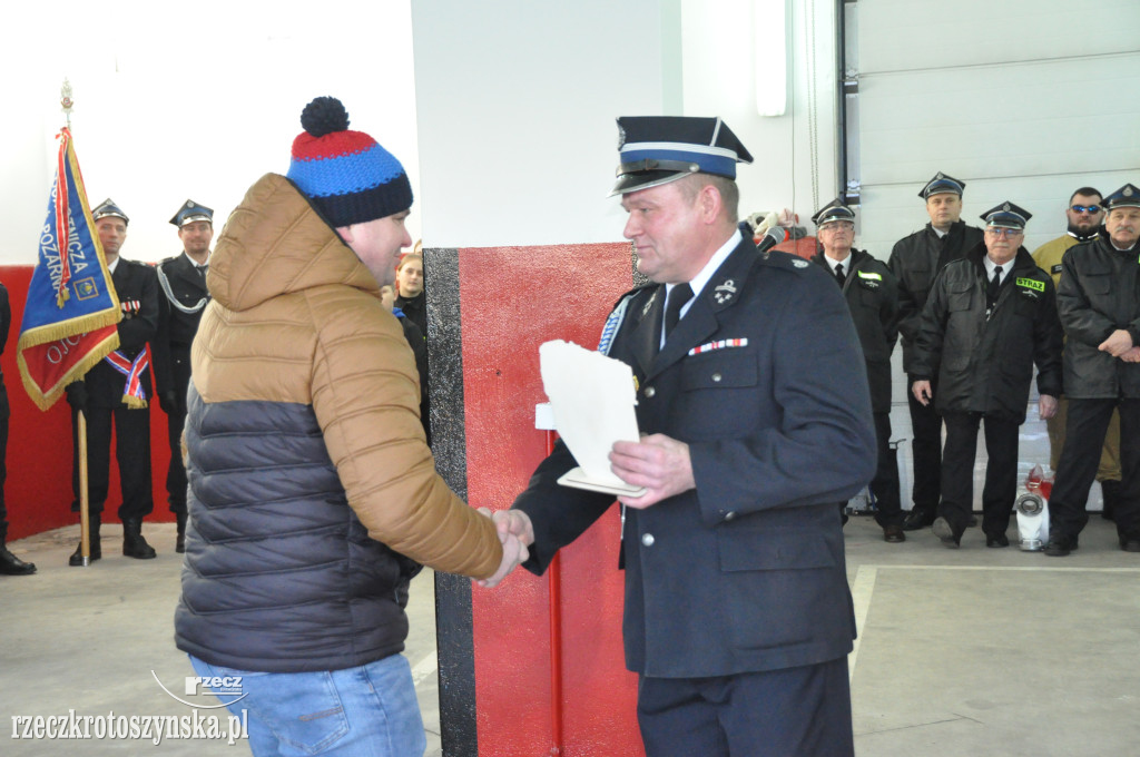 Baszkowscy ochotnicy mają nowe auto pożarnicze!