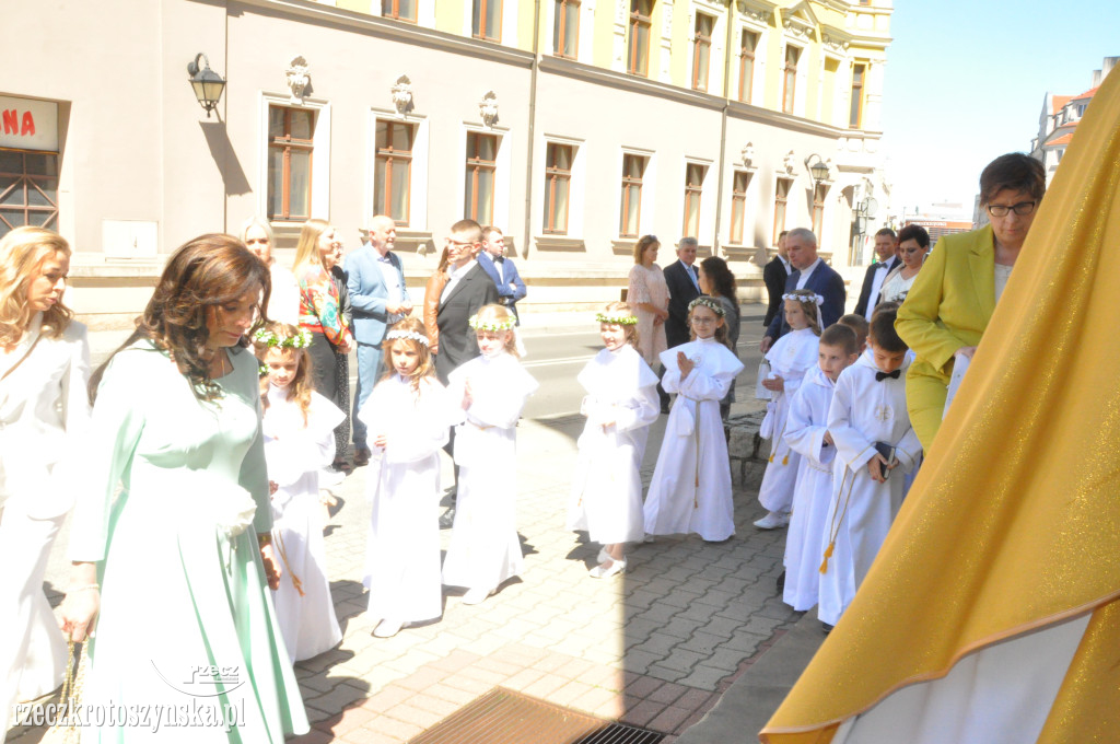 Pierwsza Komunia św. w parafii pw. św. Piotra i Pawła