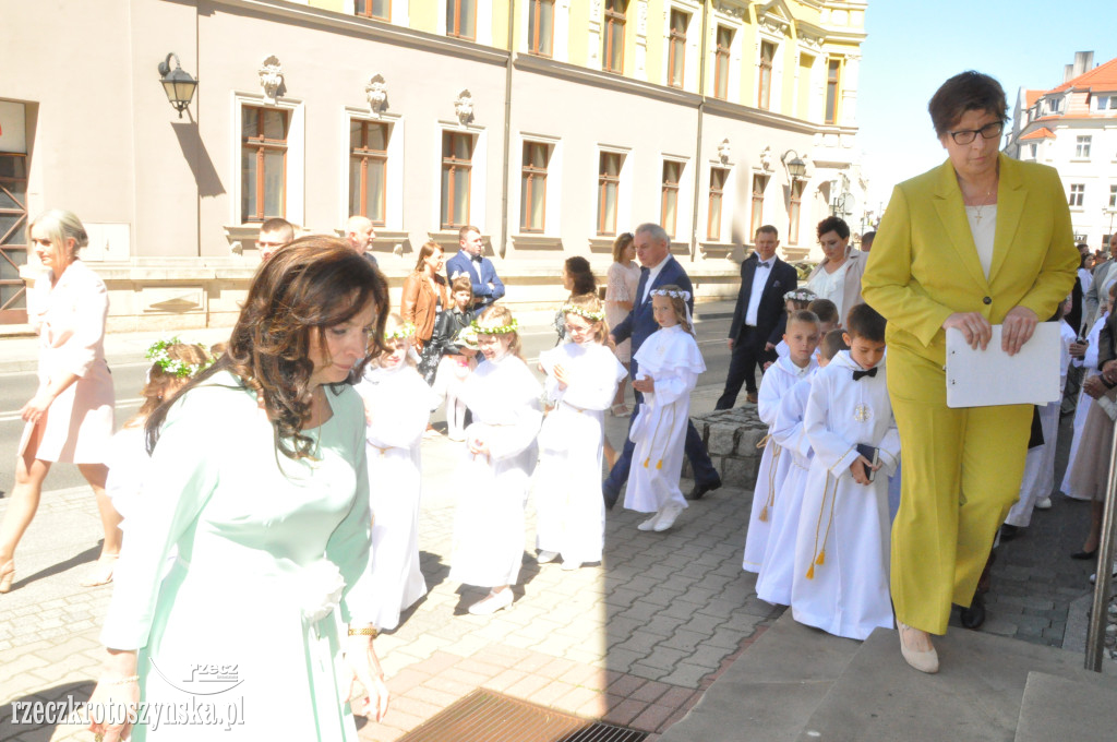Pierwsza Komunia św. w parafii pw. św. Piotra i Pawła