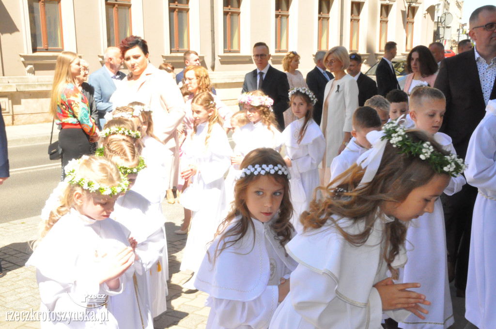 Pierwsza Komunia św. w parafii pw. św. Piotra i Pawła