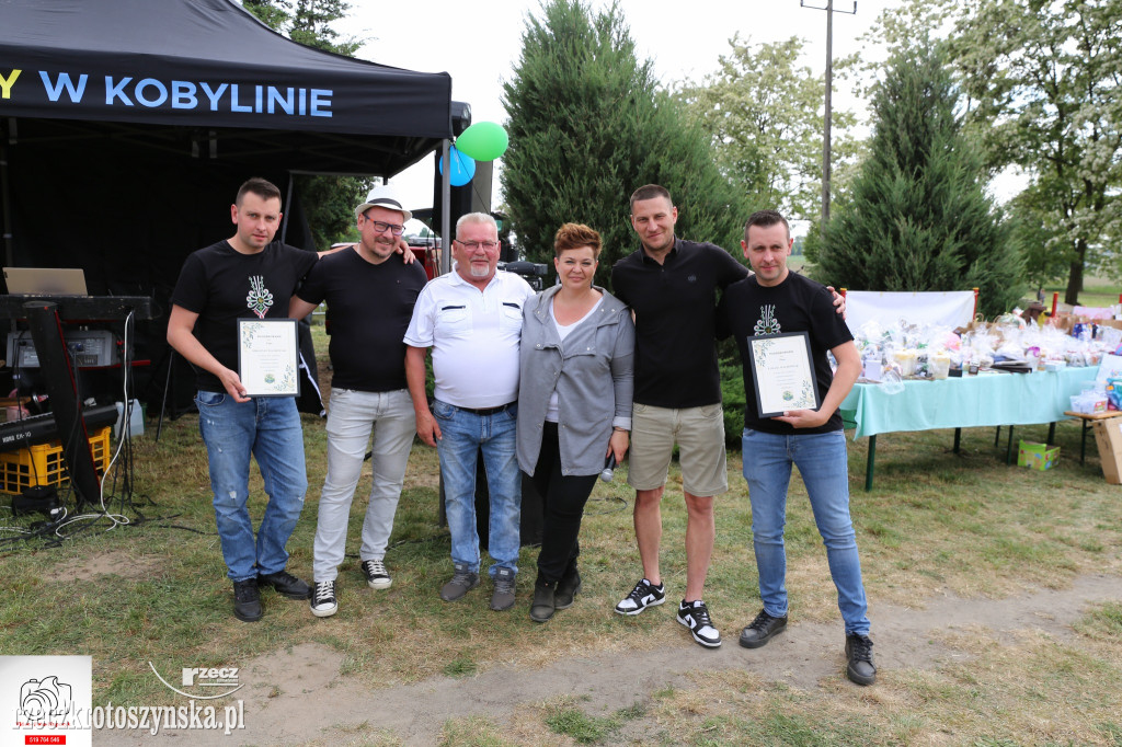 Piknik nad stawem w Kobylinie