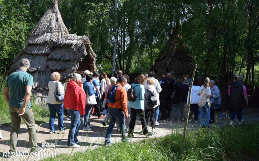Wycieczka krotoszynian do Biskupina i Gniezna