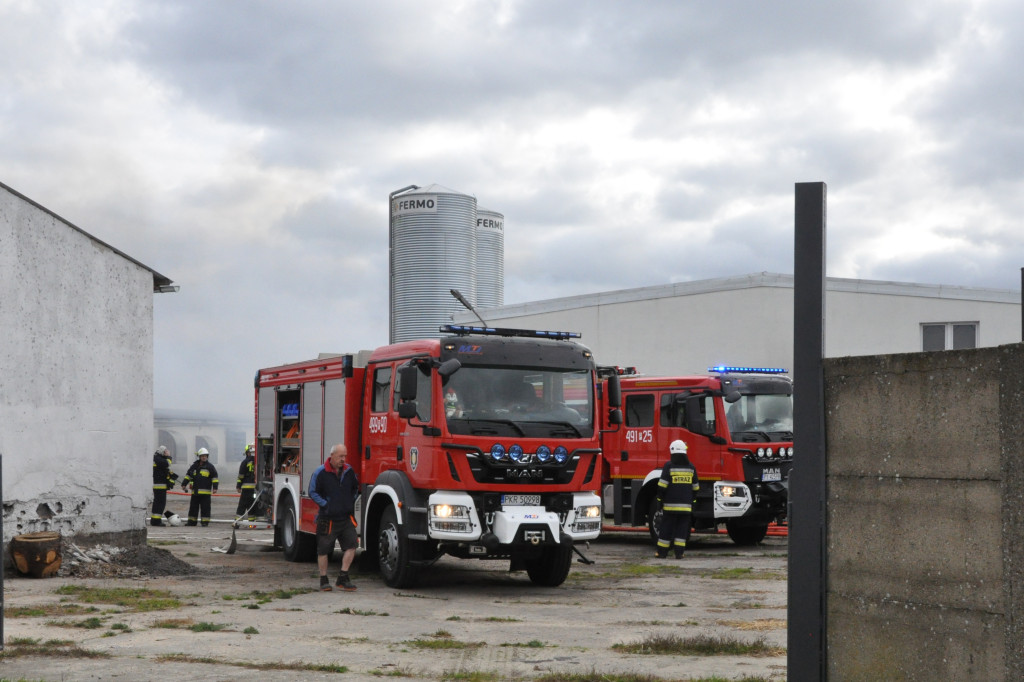 Pożar na Parcelkach. Kurniki stanęły w płomieniach