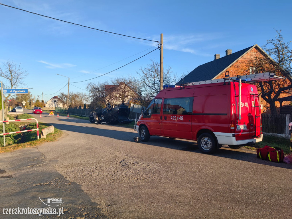 BIADKI. Wypadek na skrzyżowaniu. 3 osoby ranne