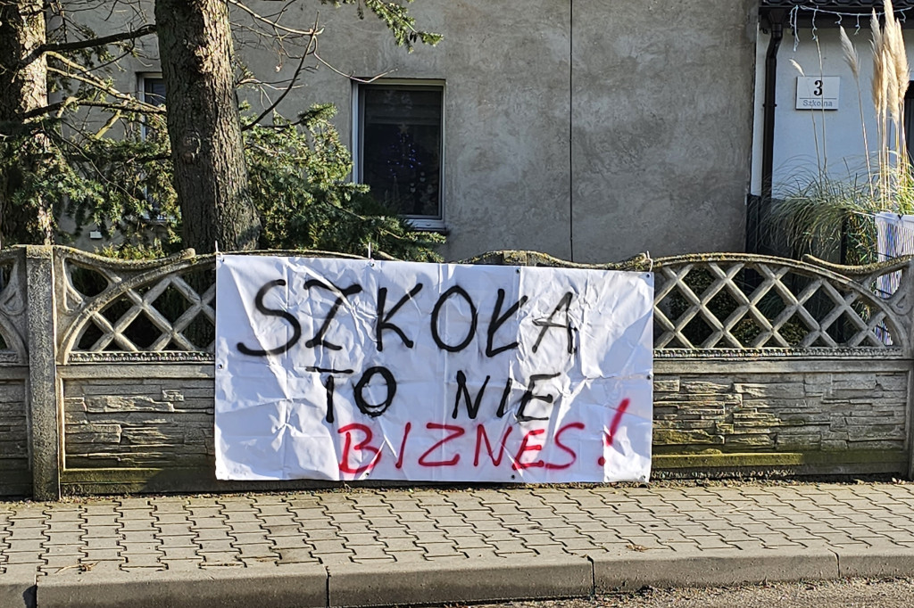 Protest na wsiach. Nie zabierajcie nam szkoły!