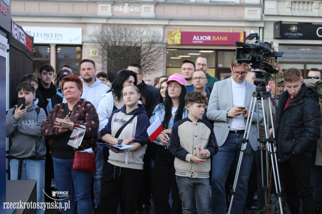 Tłumy na spotkaniu z Mentzenem w Krotoszynie