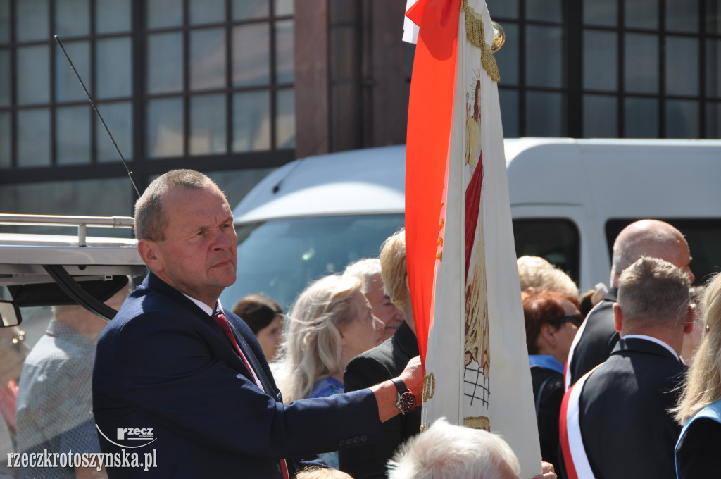 Ulicami Krotoszyna przeszła procesja Bożego Ciała