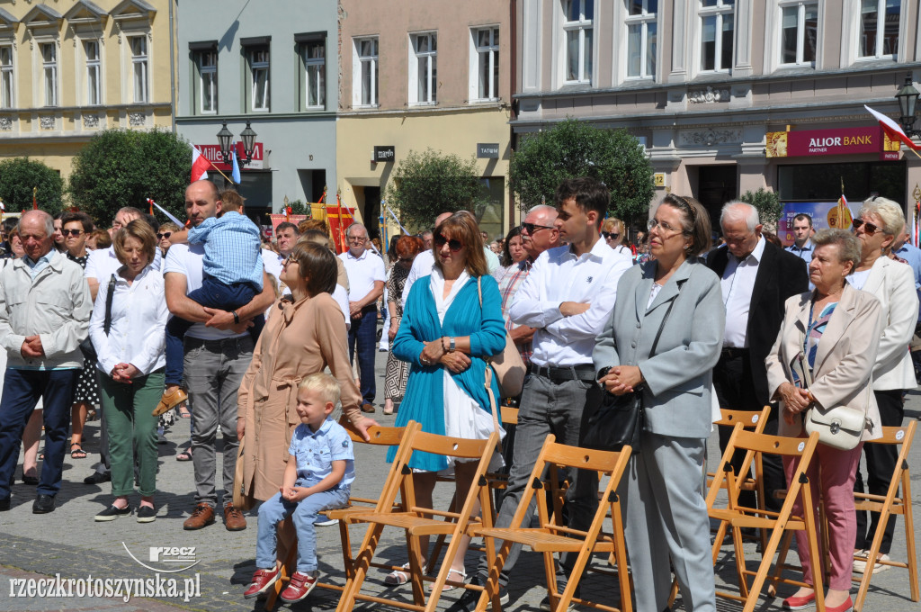 Ulicami Krotoszyna przeszła procesja Bożego Ciała