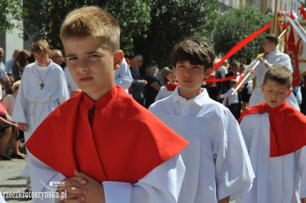 Ulicami Krotoszyna przeszła procesja Bożego Ciała