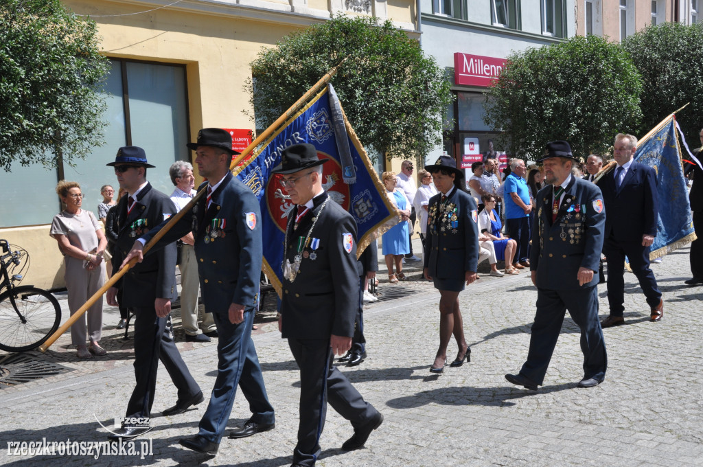 Ulicami Krotoszyna przeszła procesja Bożego Ciała