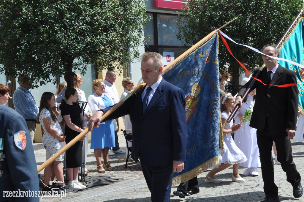 Ulicami Krotoszyna przeszła procesja Bożego Ciała