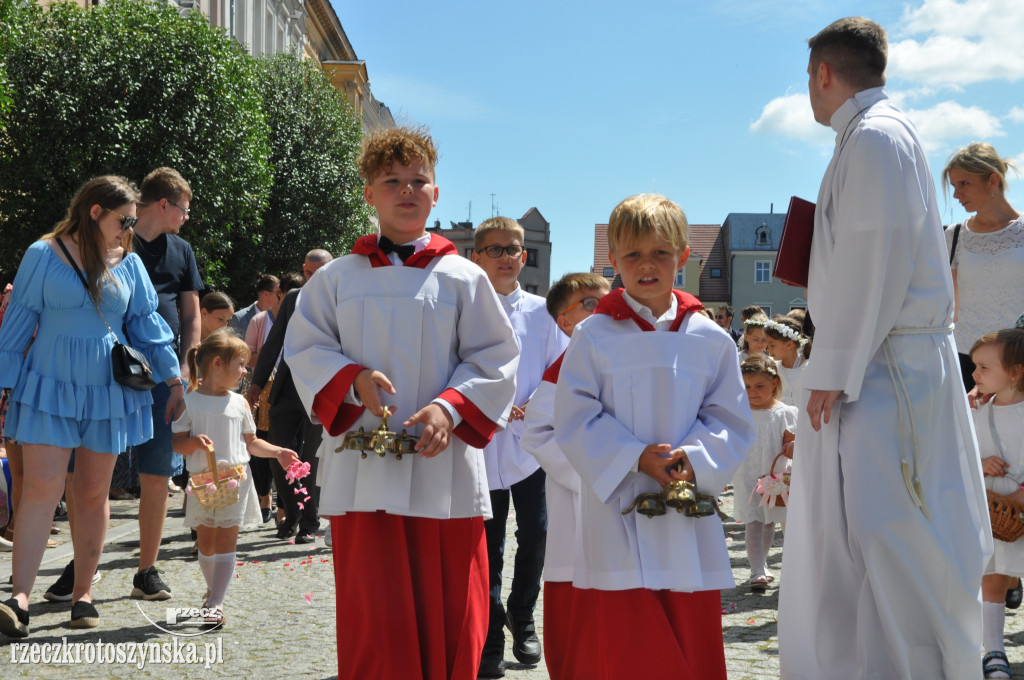 Ulicami Krotoszyna przeszła procesja Bożego Ciała