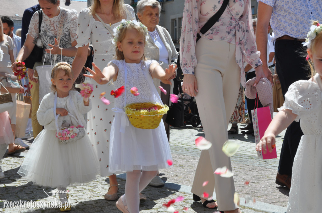 Ulicami Krotoszyna przeszła procesja Bożego Ciała