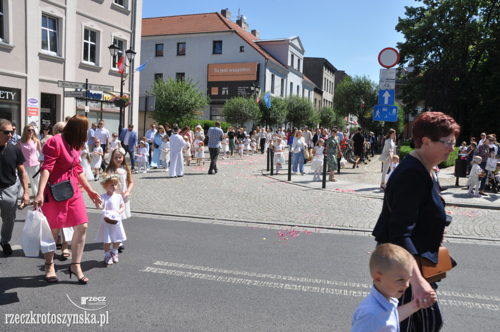 Ulicami Krotoszyna przeszła procesja Bożego Ciała
