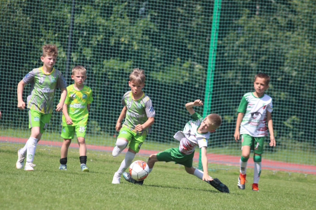Rywalizacja młodych piłkarzy na krotoszyńskim stadionie