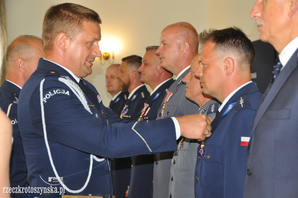 Święto Policji. Odznaczenia i podziękowania za służbę