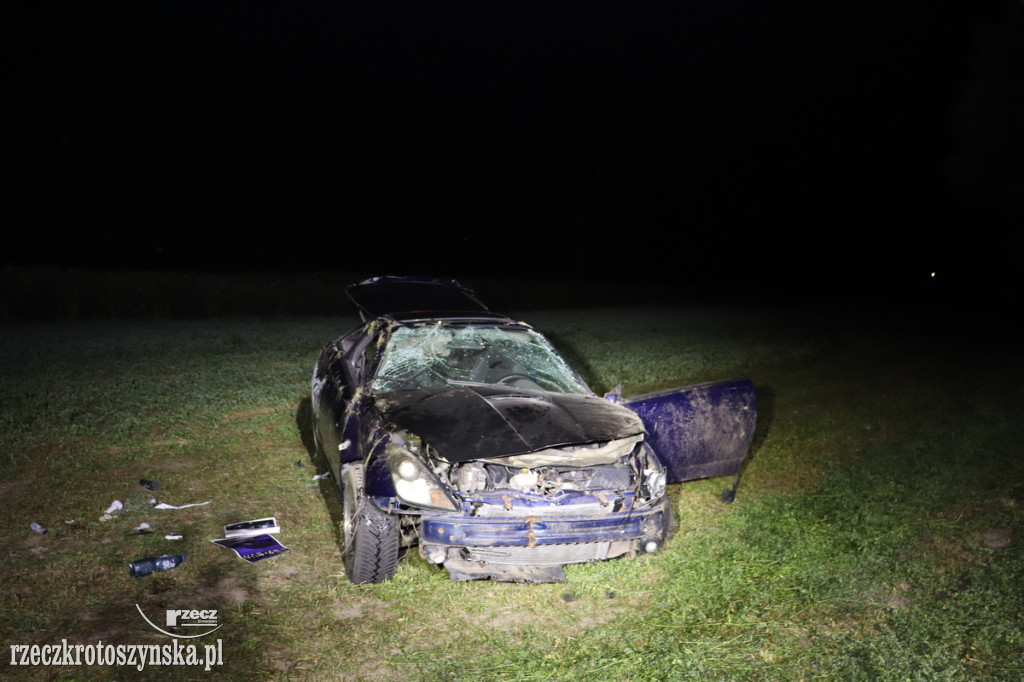 W trakcie jazdy chciał odpalić papierosa